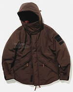 ワイルドシングス×ノンネイティブのゴアテックス中綿ジャケット、ロング丈のモンスターパーカーなど3型｜写真4