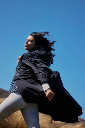 エミ(emmi) 2024-25年秋冬ウィメンズコレクション  - 写真18