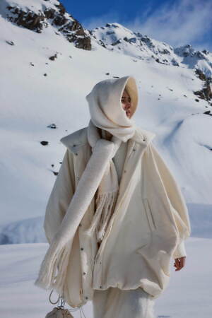 エミ(emmi) 2024-25年秋冬ウィメンズコレクション  - 写真29