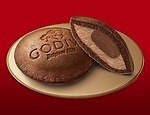 ローソン×ゴディバ“チョコ好き必見”コラボスイーツ、ミニサイズ濃厚チョコレートケーキ｜写真1