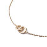 ブランイリス24年クリスマスジュエリー、“交わる四角形”モチーフのネックレス＆ピアス｜写真4