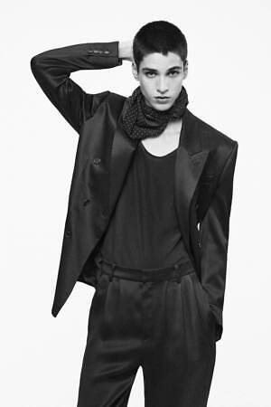 サンローラン(Saint Laurent) 2025年春夏メンズコレクション  - 写真31