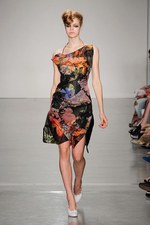 ヴィヴィアン・ウエストウッド レッドレーベル 2015年春夏コレクション - 英国政府に問う民主主義｜写真37