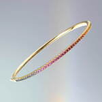 カドー24年クリスマスのおすすめジュエリー、虹色ピアスや“オバケ”モチーフのパールジュエリー｜写真4