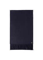 プラダのメンズバッグや“ロボット型”チャームなど新宿に集結、カシミヤ×シルクのマフラーも｜写真16