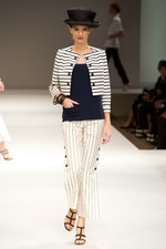 ジュンアシダ(jun ashida)、2011年春夏コレクションを発表｜写真4