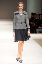 ジュンアシダ(jun ashida)、2011年春夏コレクションを発表｜写真8