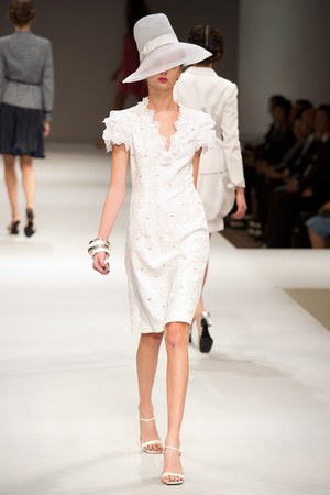 ジュンアシダ(jun ashida)、2011年春夏コレクションを発表｜写真10
