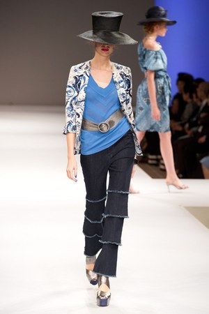 ジュンアシダ(jun ashida)、2011年春夏コレクションを発表｜写真23
