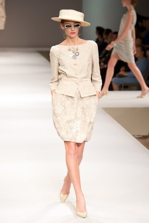 ジュンアシダ(jun ashida)、2011年春夏コレクションを発表｜写真31