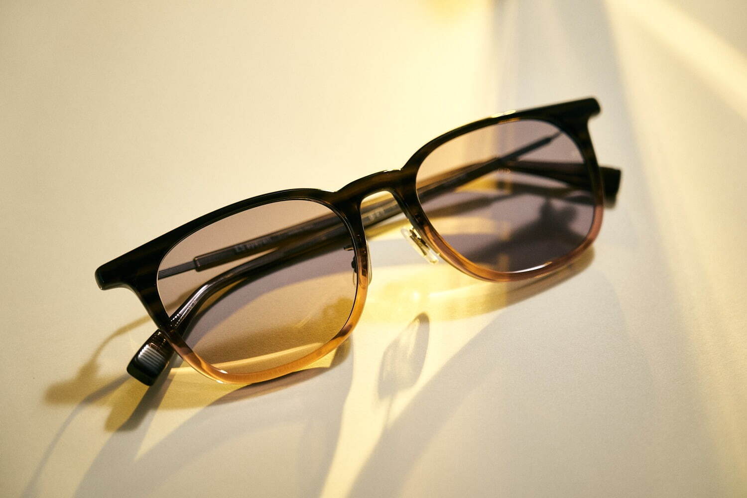【美品】EYEVAN サングラス／グレージュ EYEVAN / E-0505 Sun / SMKG - Gray スモーク・クリアグレー