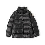 モンクレールから上品ホワイト＆テディ素材のダウンジャケット、名古屋・神戸の限定ストアで販売｜写真7