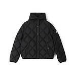 モンクレールから上品ホワイト＆テディ素材のダウンジャケット、名古屋・神戸の限定ストアで販売｜写真4