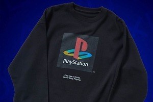 ニコアンド「プレイステーション」サルゲッチュやグランツーリスモモチーフのスウェット＆雑貨