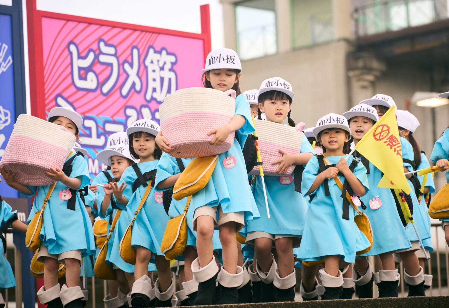 実写映画『はたらく細胞』細胞＆細菌キャラの衣装製作秘話、イメージしたのはシルク・ドゥ・ソレイユ！？｜写真14