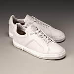 ダンヒル“立体ラバーロゴ”のメンズスニーカー、ホワイトレザーにコントラストカラーをプラス｜写真7