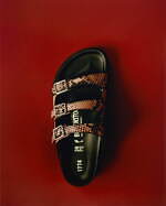 ビルケンシュトック 1774の“巳年”サンダル、パイソン柄入りレザーストラップで｜写真18