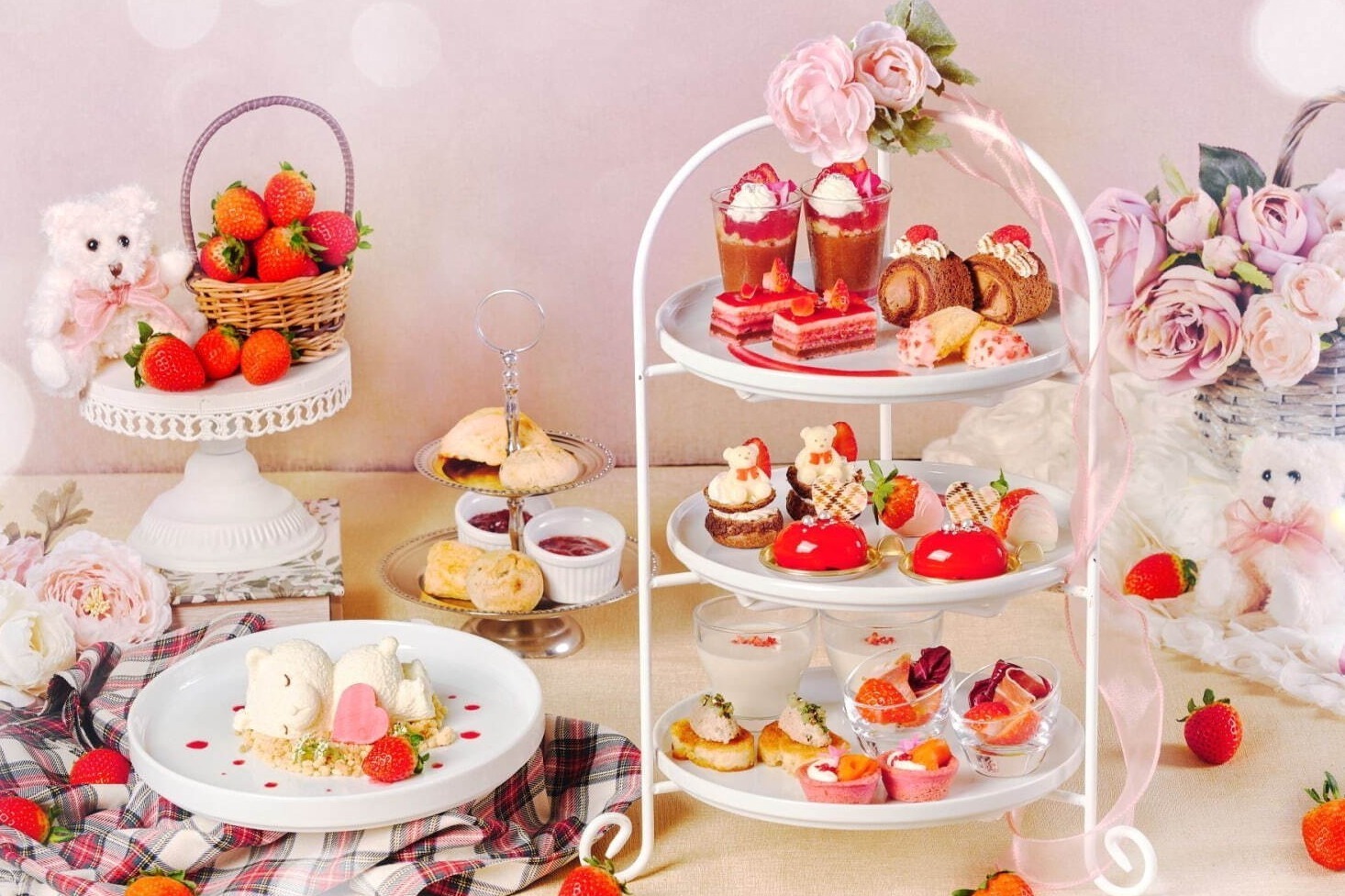 テディベア｜“くまが主役”苺×チョコアフタヌーンティー、居眠りベアのチョコムースなど横浜・伊勢山ヒルズで