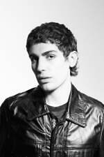 アン ドゥムルメステール“植物”柄の白黒プリントTシャツ、大阪・阪急梅田の限定ストアで｜写真7