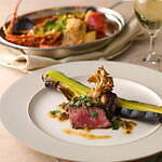 キハチ 青山本店、希少な苺“まりひめ”の限定ナポレオンパイ＆アフタヌーンティー｜写真1