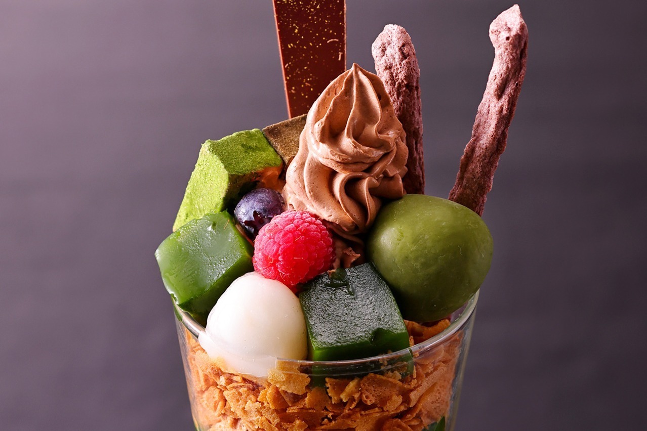 パフェ｜伊藤久右衛門の冬限定「抹茶チョコレートパフェ」濃い宇治抹茶×ダークチョコアイスの奥深い味わい