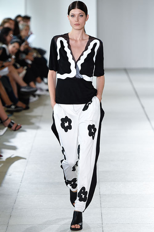 イッサ 2015年春夏<span>コレクション</span> - 写真30