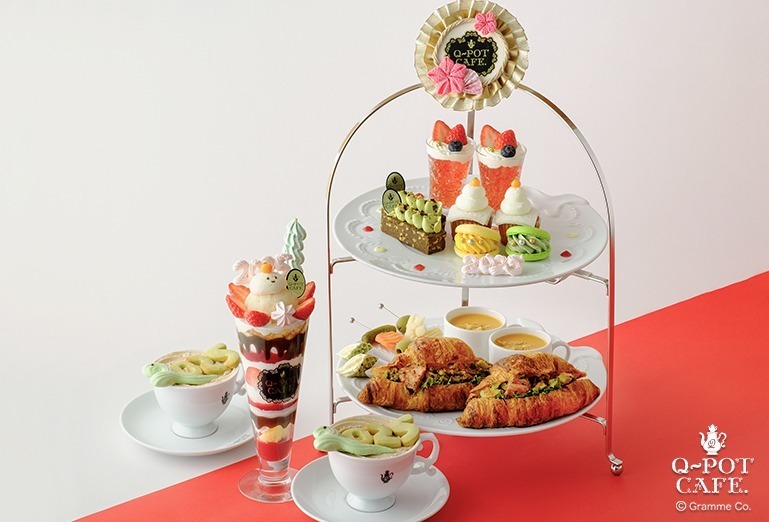Q-pot CAFE.正月アフタヌーンティー、25年干支“ヘビ”着想抹茶ケーキ＆鏡餅風パフェも｜写真1