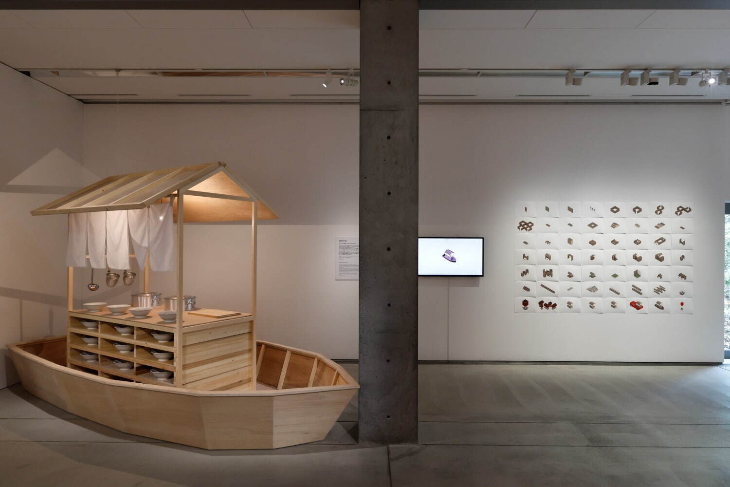 美濃焼“どんぶり”の企画展「ラーメンどんぶり展」ヒグチユウコや横尾忠則らデザインの丼が東京・六本木に｜写真34