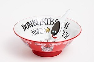 美濃焼“どんぶり”の企画展「ラーメンどんぶり展」ヒグチユウコや横尾忠則らデザインの丼が東京・六本木に