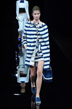 エンポリオ アルマーニ 2015年春夏コレクション - 魅惑のブルーで彩る、モダンなマリンルック｜写真32