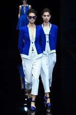 エンポリオ アルマーニ 2015年春夏コレクション - 魅惑のブルーで彩る、モダンなマリンルック｜写真51