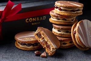 コンラッド東京2025年バレンタイン、“苺＆ほうじ茶”ベア型チョコレートや大人のレーズンバターサンド｜写真3