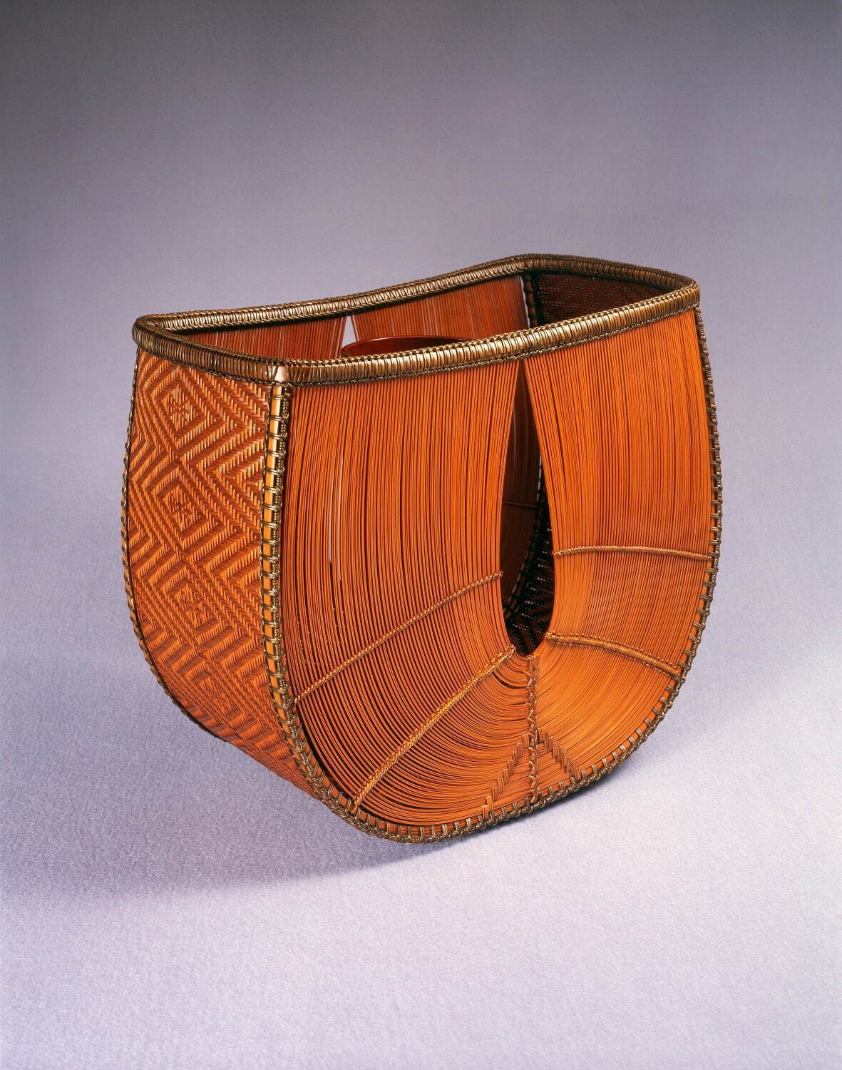 勝城蒼鳳 《菱花紋千集編花籃 陽焔》 1989年 那須野が原博物館蔵