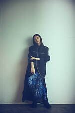 グラウンド ワイ 2025年春夏コレクション - 個性的な素材で楽しむ自由なファッション｜写真8