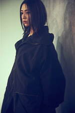 グラウンド ワイ 2025年春夏コレクション - 個性的な素材で楽しむ自由なファッション｜写真20