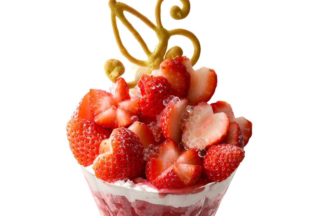 フルーツパーラー｜タカノフルーツパーラー“苺”が主役の限定スイーツ、キャラメル香るごろっと果肉パフェやショートケーキ