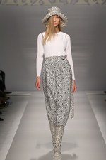 マックスマーラ 2015年春夏コレクション - 美の概念を変える個性的な女性の、斬新なフェミニティ｜写真29