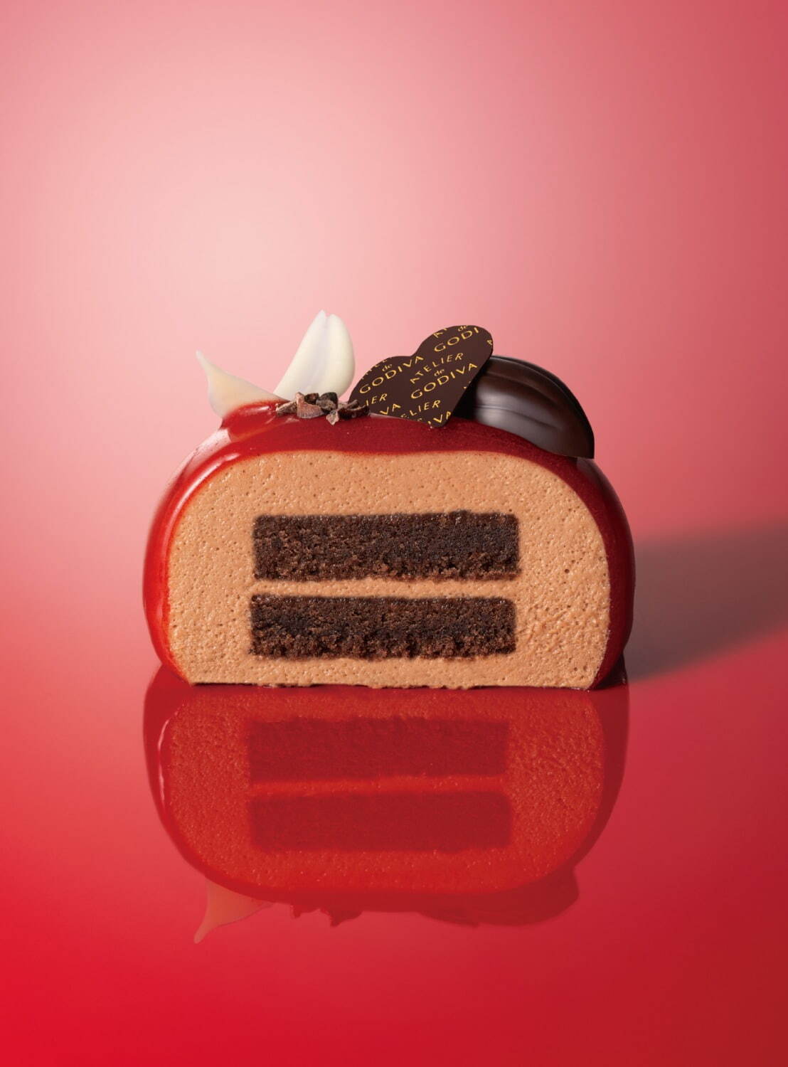 アトリエ ドゥ ゴディバ25年バレンタイン、あまおう苺のタルトやとろけるチョコのキューブ型ケーキ｜写真5