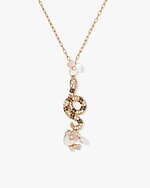 ケイト・スペード“花と蛇”描いた斜め掛けバッグ＆とぐろ巻くパール付ジュエリーなど｜写真5