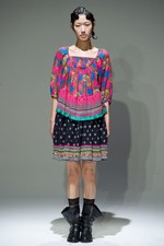 スナオクワハラ（sunaokuwahara)、2011年春夏コレクション｜写真8