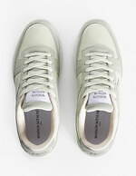 メゾン キツネ“フォックス”モチーフの25年春夏スニーカー、パステルグリーンやビタミンカラーの新色｜写真18