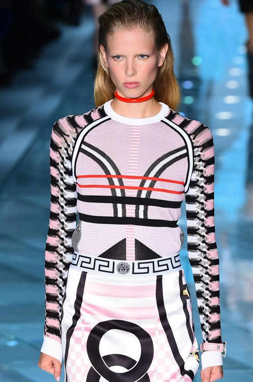 ヴェルサーチェ(VERSACE) 2015年春夏ウィメンズコレクション  - 写真17