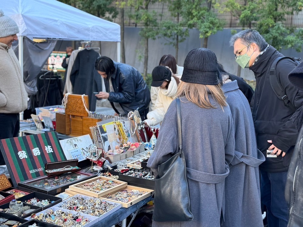 蚤の市「渋谷蚤の市」東京・渋谷ガーデンタワー屋外広場にヴィンテージ＆アンティークなど約100店｜写真5