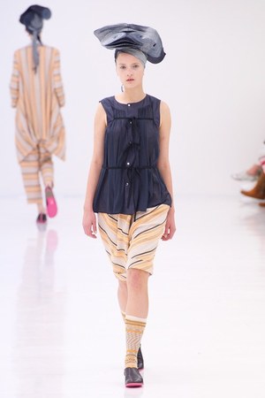 デニムに挑戦！ミントデザインズ(mint designs)、2011年春夏コレクション"Almost Blue"｜写真16
