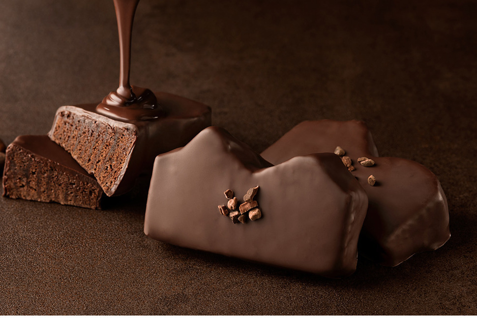 ブラウニー(ケーキ)｜ねんりん家のバレンタイン限定バームクーヘン、“炭火ショコラ”×熟成ブラウニー