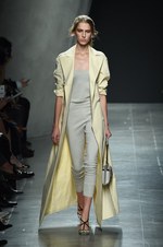 ボッテガ・ヴェネタ 2015年春夏コレクション - 華やかなダンサーたちの、美しい自然体な素顔｜写真15