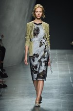 ボッテガ・ヴェネタ 2015年春夏コレクション - 華やかなダンサーたちの、美しい自然体な素顔｜写真52