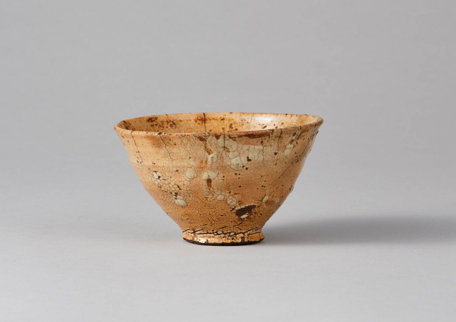 《小井戸茶碗 銘六地蔵》 朝鮮 16世紀 泉屋博古館東京