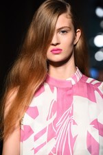 アキラーノ・リモンディ 2015年春夏コレクション - アンリ・マティスの美学から学ぶ色と素材の調和｜写真16