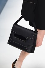 マルニ 2015年春夏コレクション - 構築性と色彩が織りなす、“意思”のあるフェミニティ｜写真23